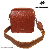 کیف روزمره  اسپرت دستی دوشی کمری کد501رنگ عسلی فلوتر